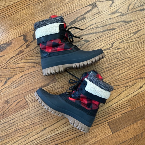 EUC Cougar Shoes / Storm by Cougar - Picture 1 of 12